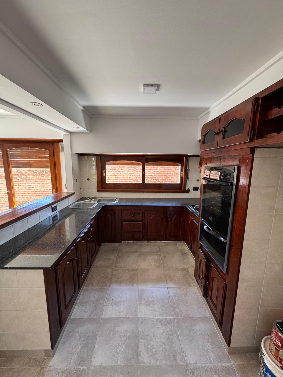 08d855ee-c5bd-4ef6-bdd7-9eeea6dca758