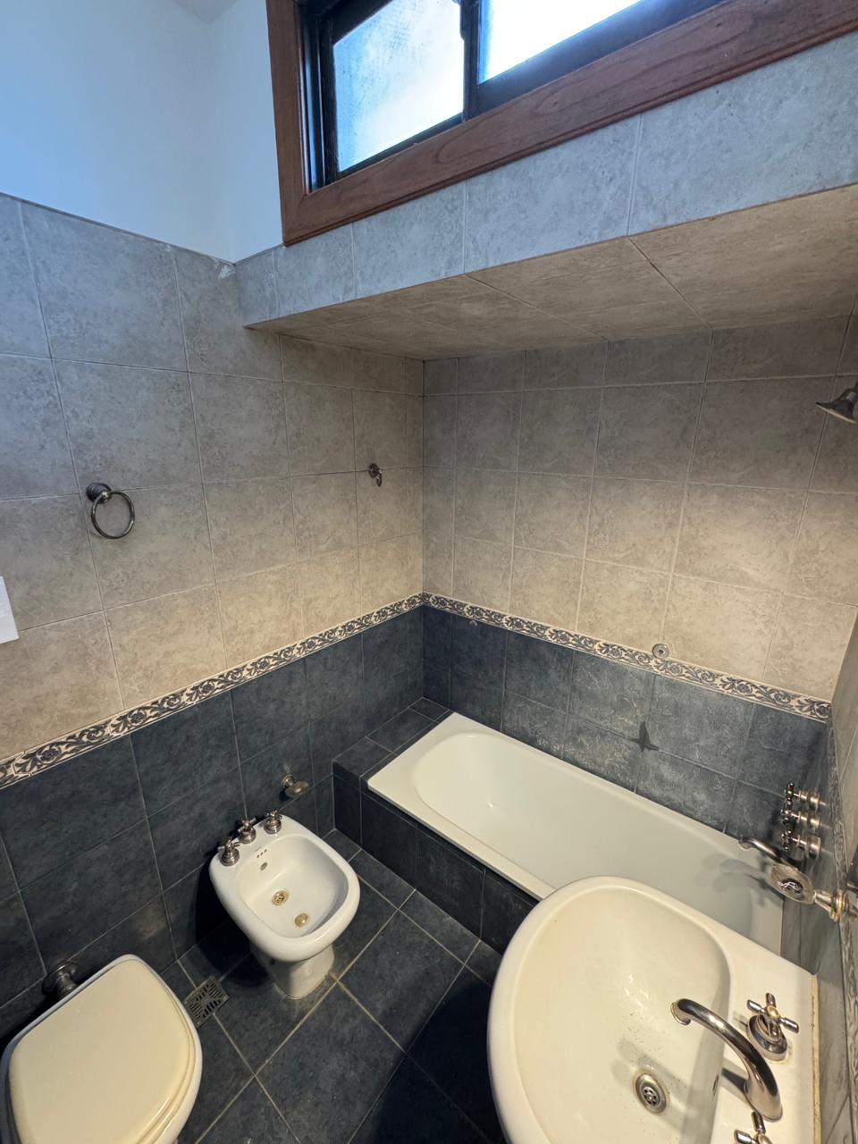 20ac8fe5-4d4e-427a-9aad-752130029bbc