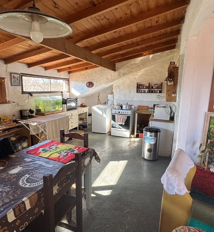 Casa c/ Depto en Venta en Av Favaloro e/ calles 38 y 40