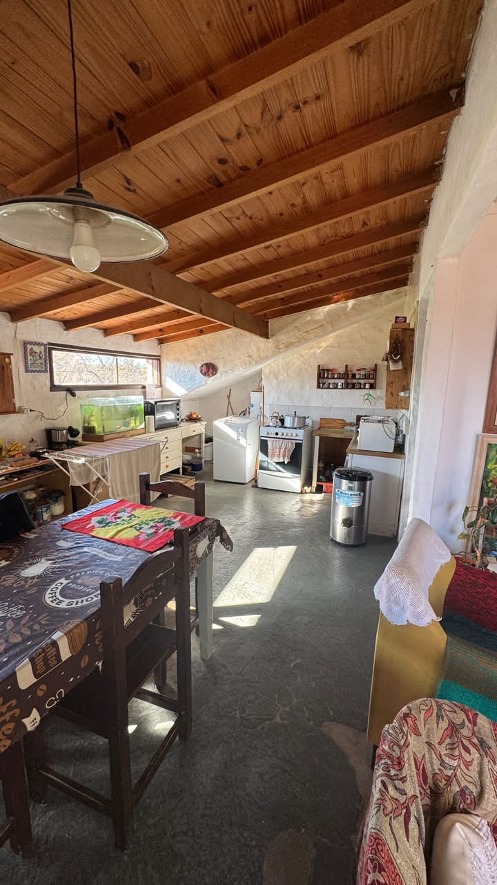 Casa c/ Depto en Venta en Av Favaloro e/ calles 38 y 40