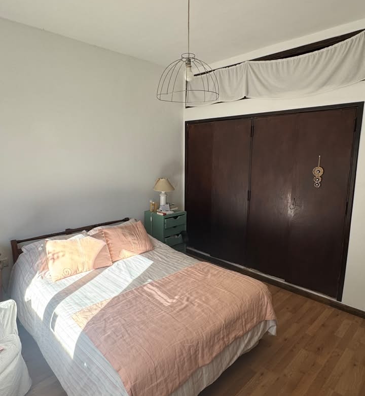 Casa c/ Depto en Venta en Av Favaloro e/ calles 38 y 40