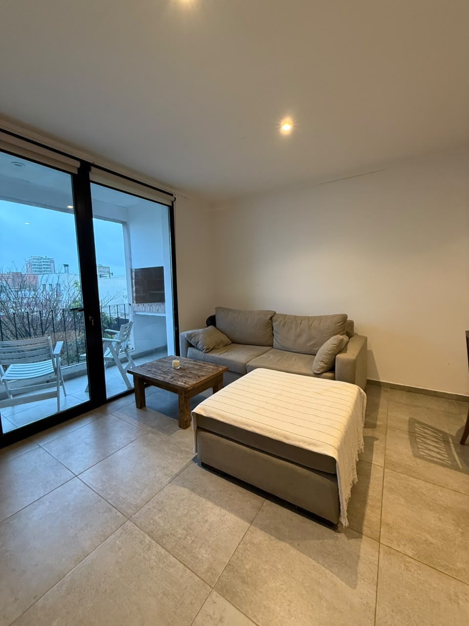 Departamento 2 Ambientes en Venta en Calle 23 e/ 20 y 22