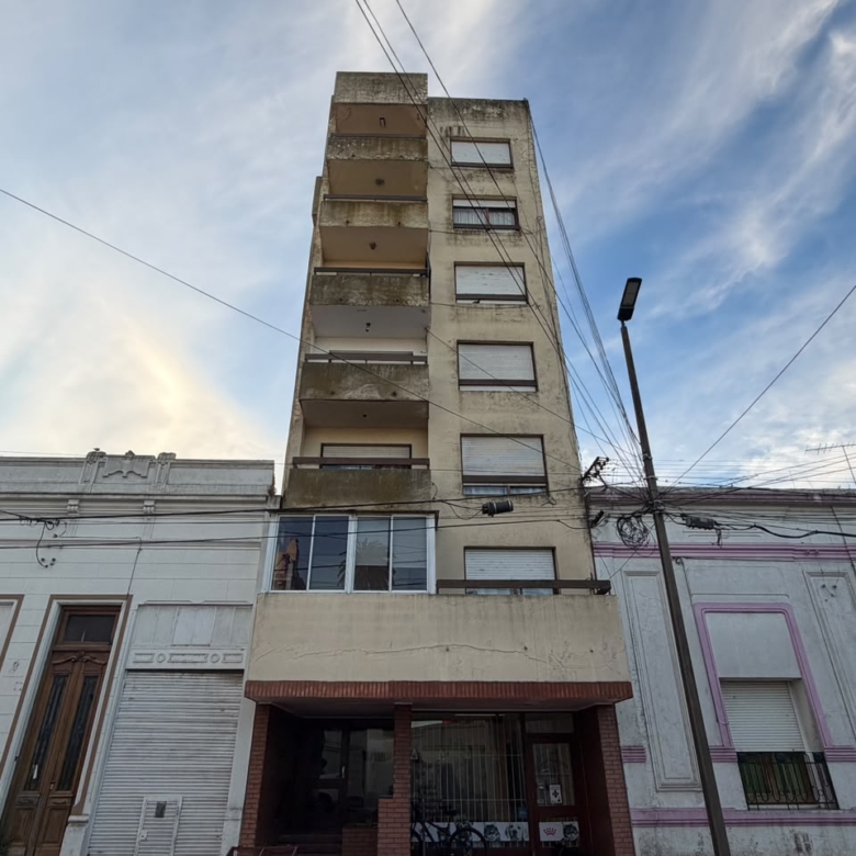 Departamento 2 Amb en Venta en Calle 16 e/ 13 y 15