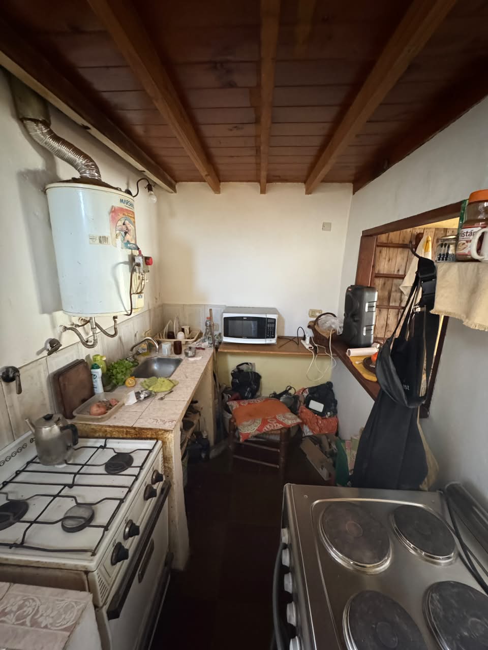 Casa c/ Depto en Venta en Av Favaloro e/ calles 38 y 40