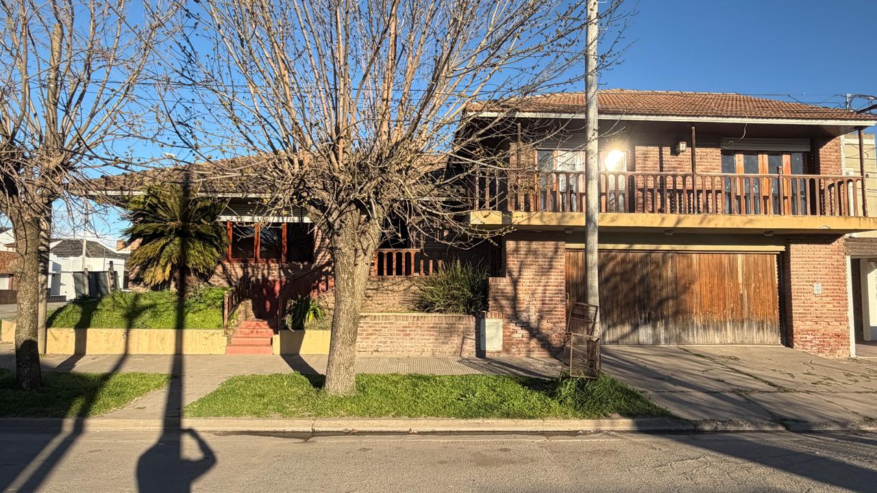 Casa en Venta en Calle 15 esq 4