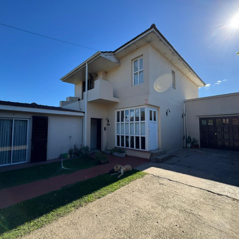 Casa en Venta en Calle 16 e/ 5 y 7