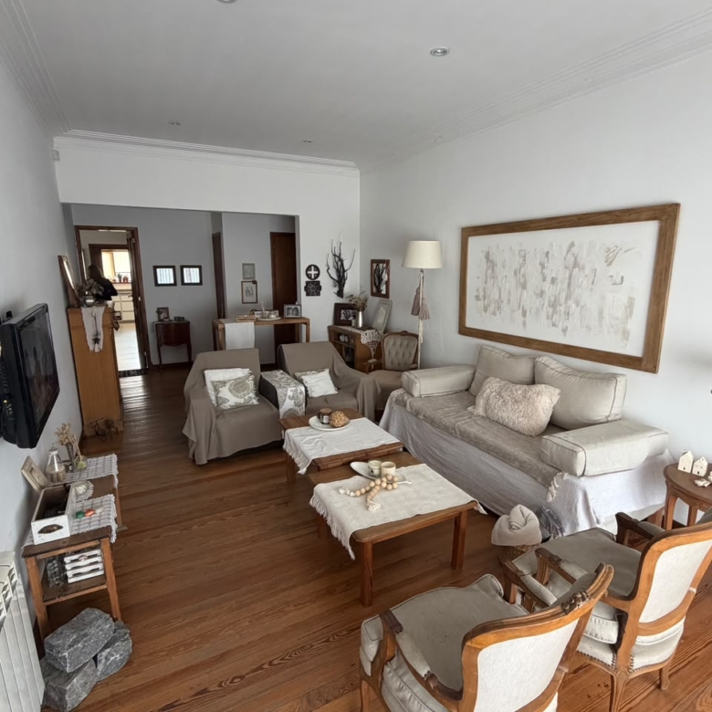 Casa en Venta en Av Favaloro e/ 28 y 30