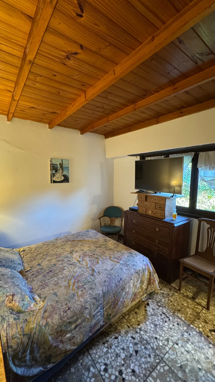 Casa c/ Depto en Venta en Av Favaloro e/ calles 38 y 40