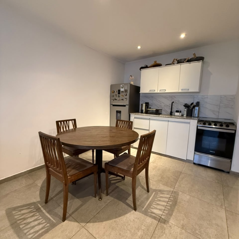 Departamento 2 Ambientes en Venta en Calle 23 e/ 20 y 22