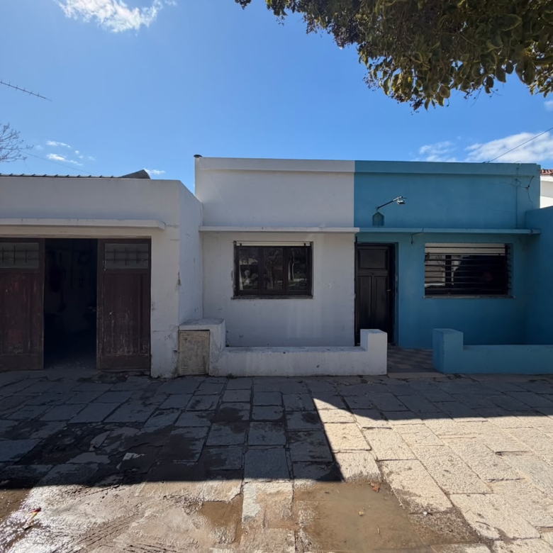 Casa en Venta en Av Del Valle e/ Maipu y Chacabuco