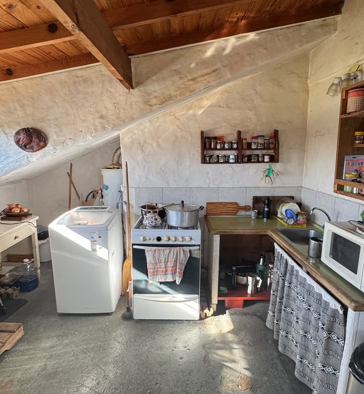 Casa c/ Depto en Venta en Av Favaloro e/ calles 38 y 40