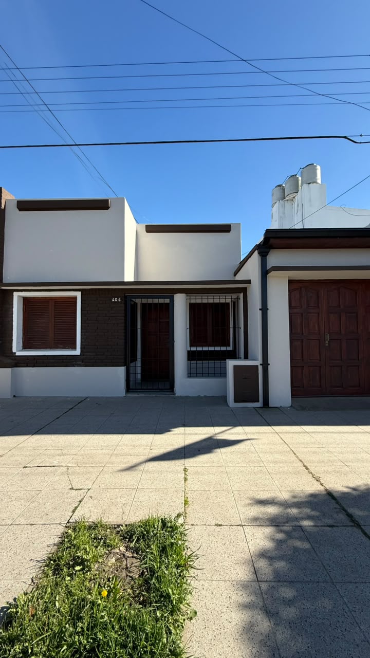 9478350a-cdf5-4c5f-b138-18fa11984b5f Casa en Venta en Calle 24 e/ 9 y 11
