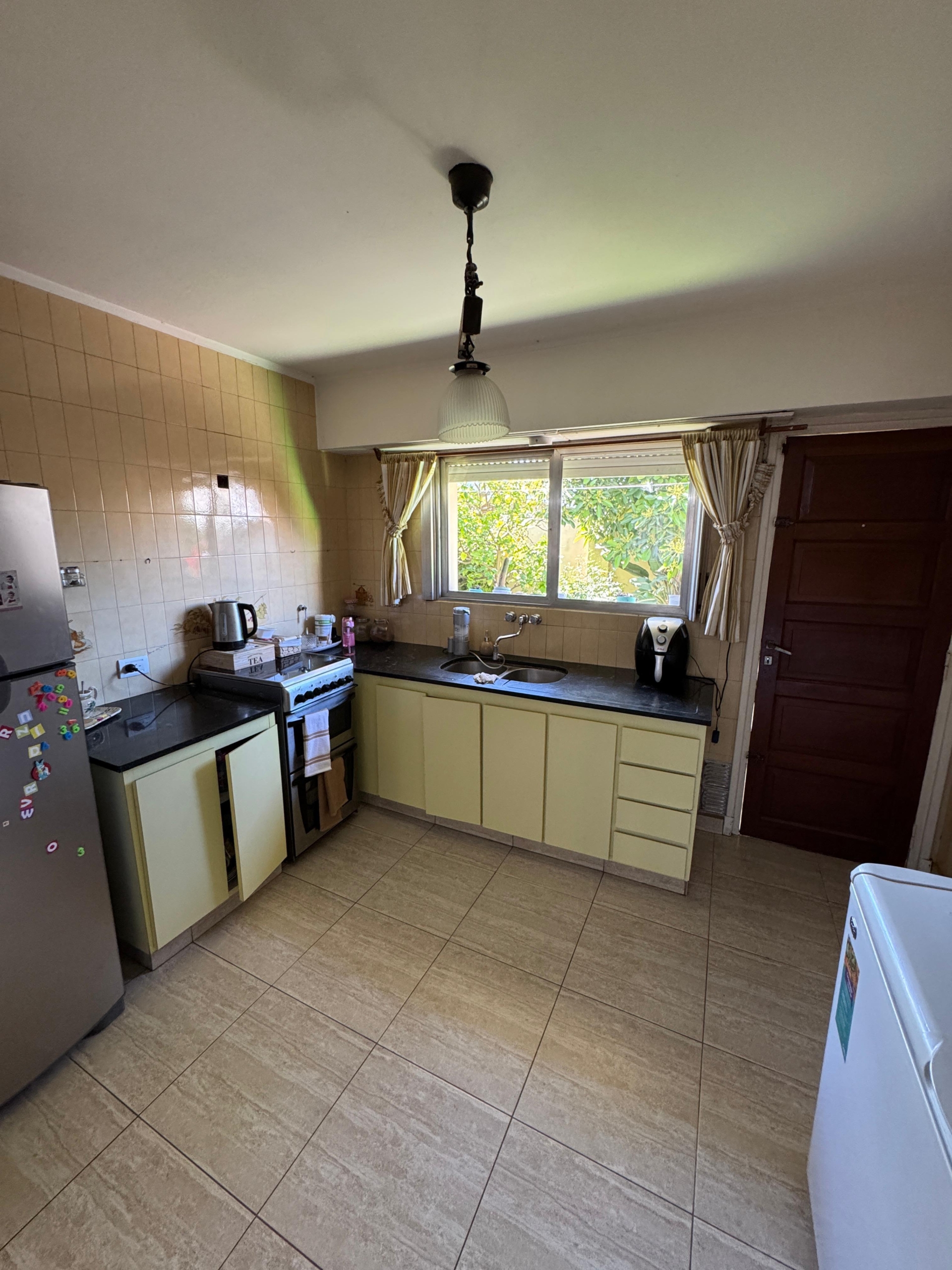a44b2d0e-715e-4401-b1a3-a008efaf0375 Casa en Venta en Calle 4 e/ 11 y 13
