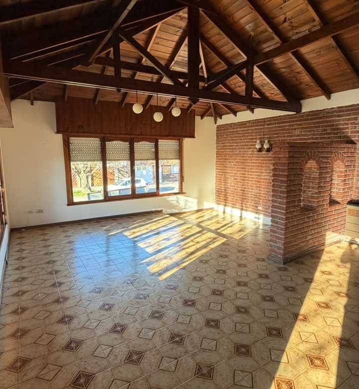 Casa en Venta en Calle 15 esq 4