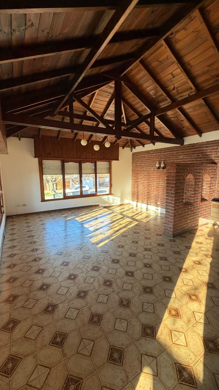 Casa en Venta en Calle 15 esq 4