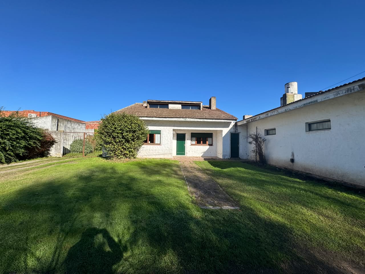 b840400b-d049-4aef-83af-3db574ebb1fa Casa c/ Depto en Venta en Av Favaloro e/ calles 38 y 40