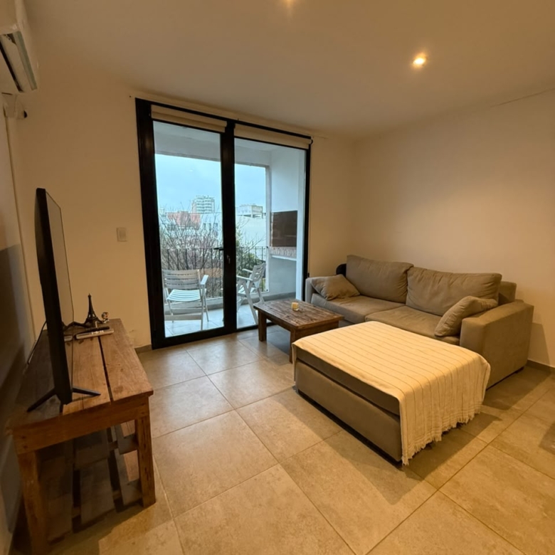 Departamento 2 Ambientes en Venta en Calle 23 e/ 20 y 22