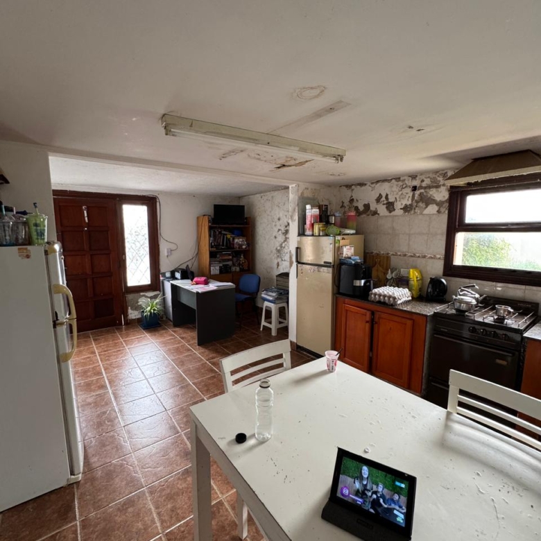 Casa c/ Depto en Calle 24 esq 35