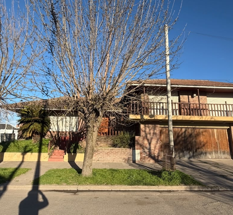 Casa en Venta en Calle 15 esq 4