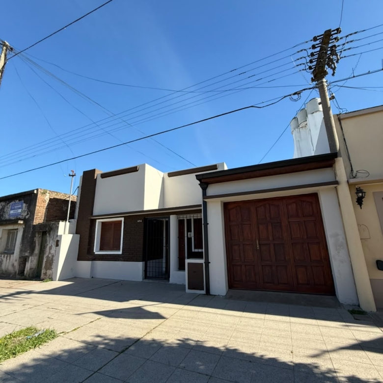 Casa en Venta en Calle 24 e/ 9 y 11