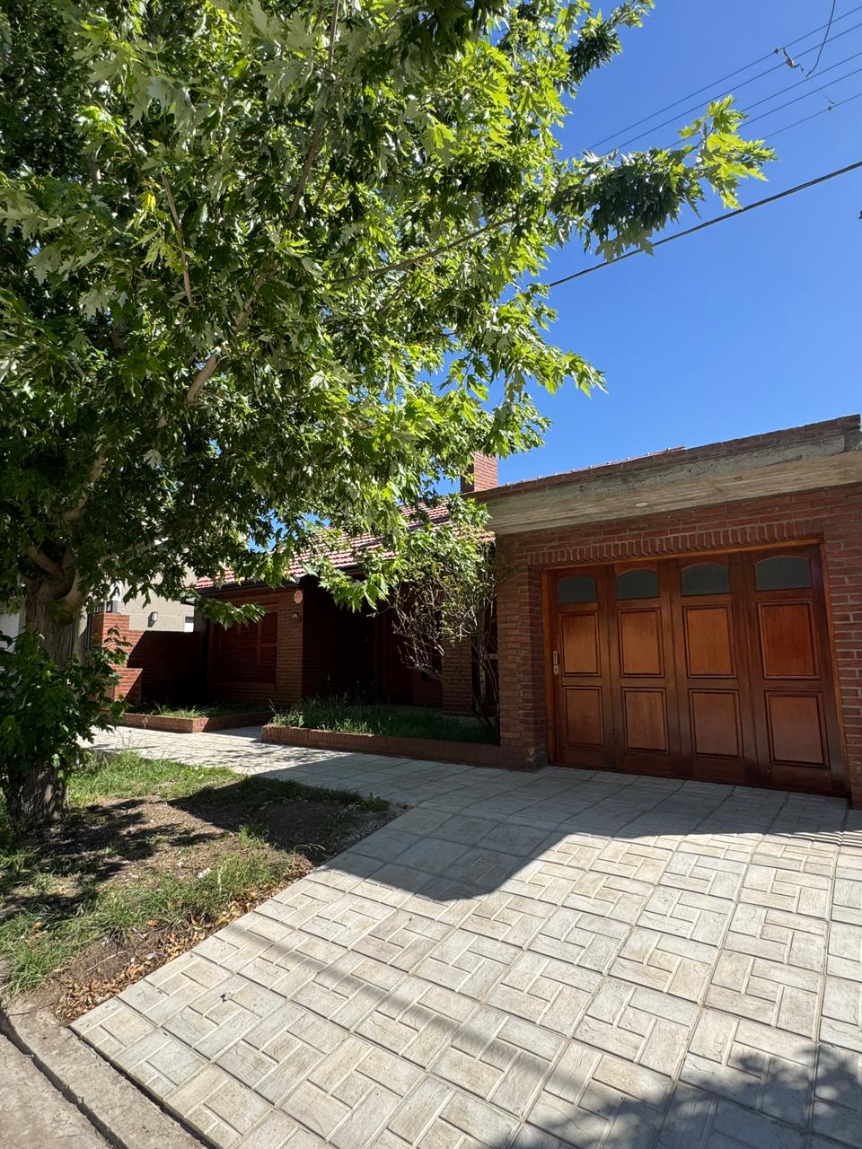 e1840853-e554-4644-b255-3086a12eb8af