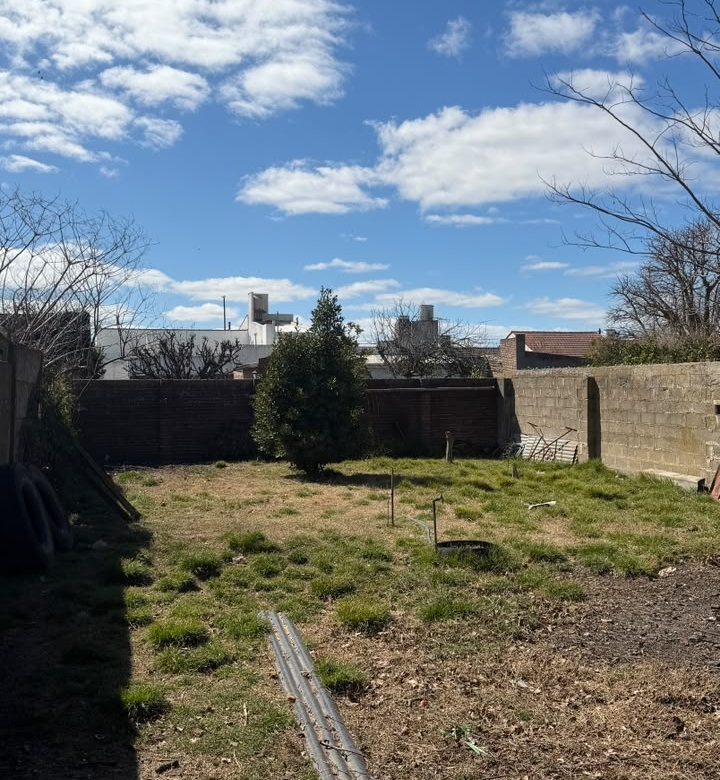 Casa en Venta en Av Del Valle e/ Maipu y Chacabuco