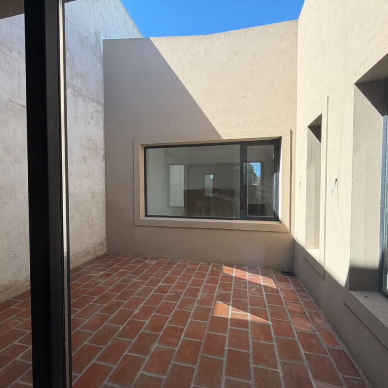 Casa en Etapa Final de Construccion en Venta