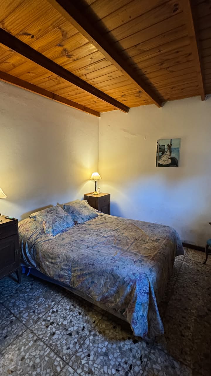Casa c/ Depto en Venta en Av Favaloro e/ calles 38 y 40