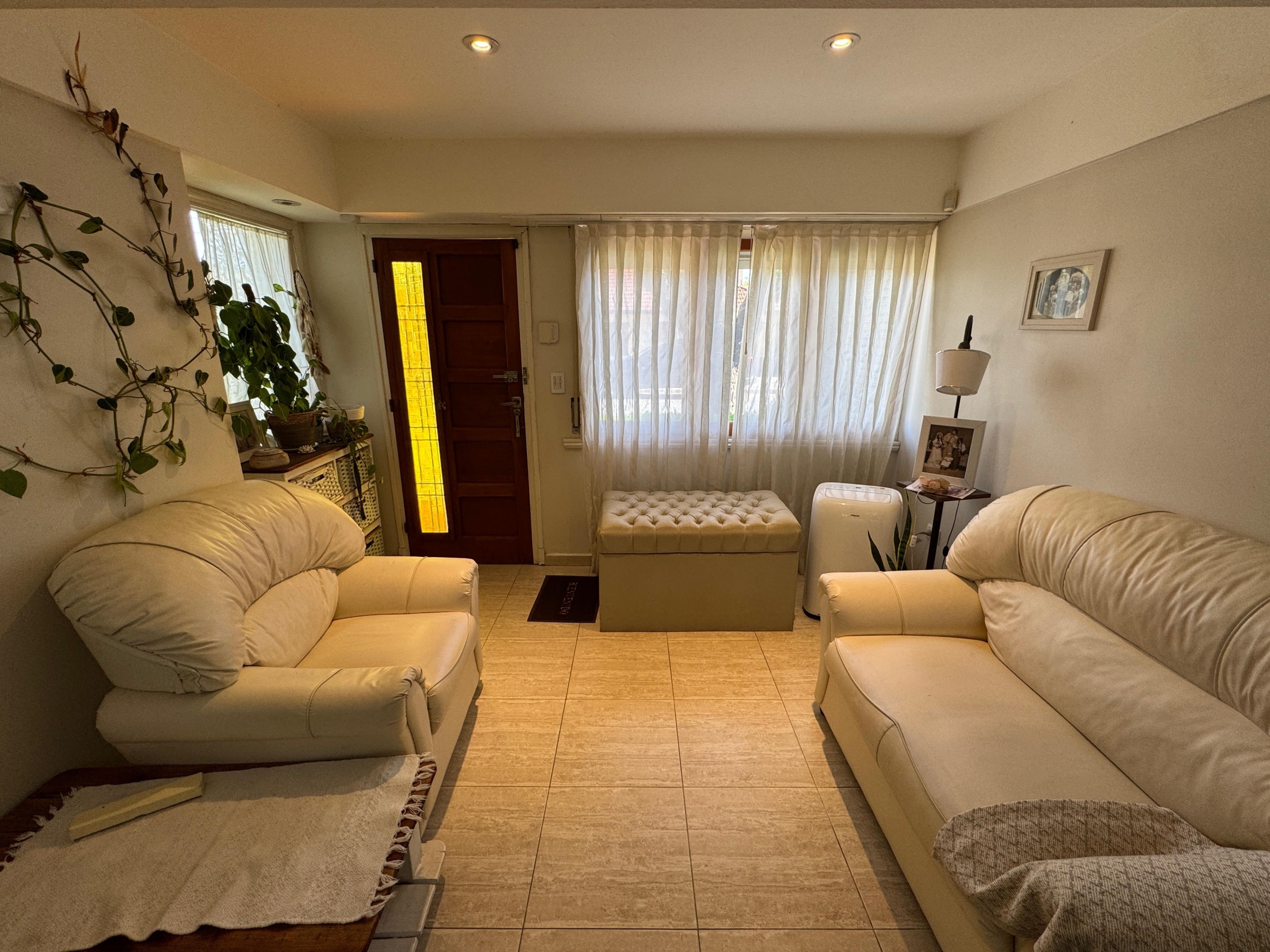 f1d9d9a3-d3fa-4bfd-be99-ef51741c7dd3 Casa en Venta en Calle 4 e/ 11 y 13